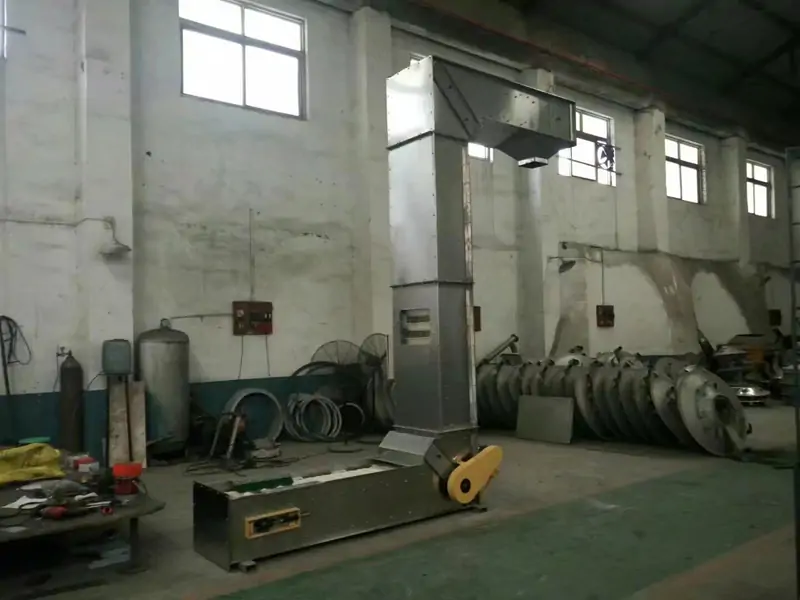 Z-Type Feeder