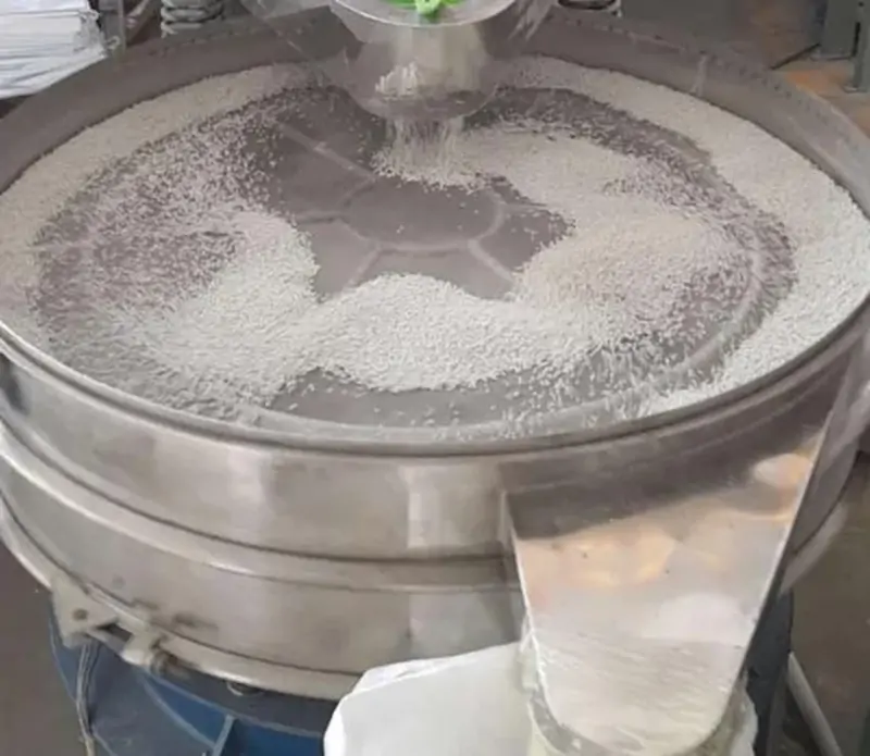 Fine Powder Screening on Vibrating Screen